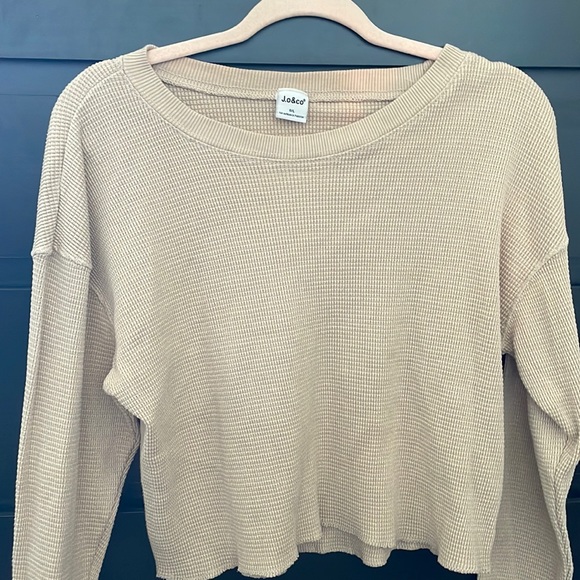 Cropped waffle net long sleeve top - Picture 1 of 2